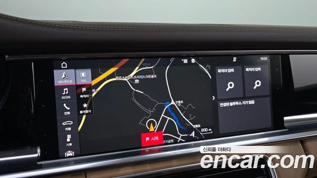 Porsche Panamera 2018 — Şəkil 16/20