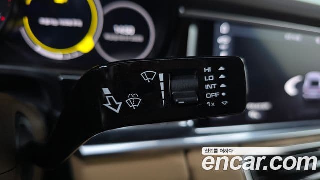 Porsche Panamera 2018 — Photo 2/32