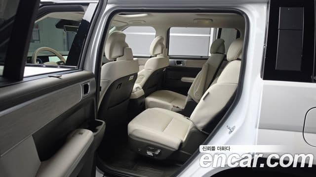 Hyundai Santa Fe 2024 — ფოტო 11/20