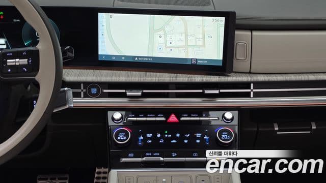 Hyundai Santa Fe 2024 — ფოტო 14/20