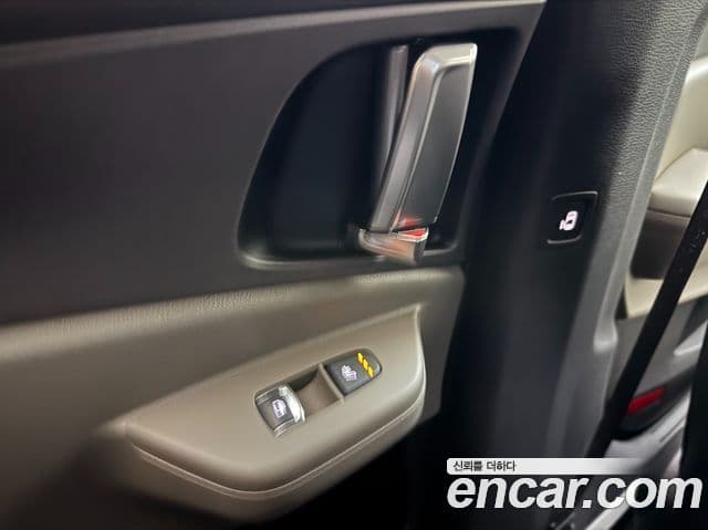 Kia Carnival 2025 — Şəkil 13/20