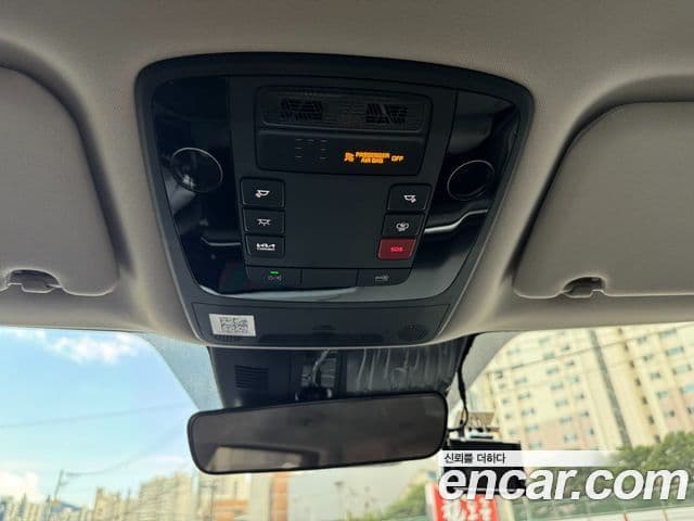 Kia Carnival 2025 — Şəkil 17/20