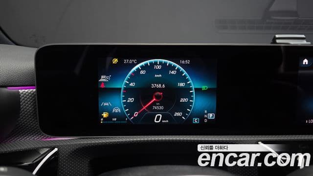 Mercedes-Benz A-Class 2020 — Şəkil 19/30