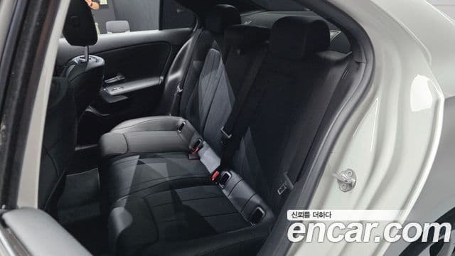 Mercedes-Benz A-Class 2020 — Şəkil 11/30