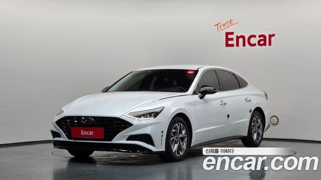 Hyundai Sonata 2022 — ფოტო 9/20