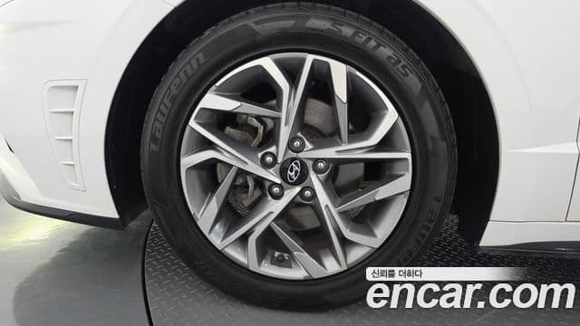 Hyundai Sonata 2022 — ფოტო 4/20
