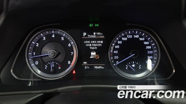 Hyundai Sonata 2022 — ფოტო 6/20
