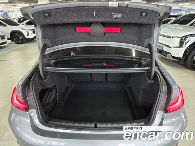 BMW 3 Series 2026 — Şəkil 17/20
