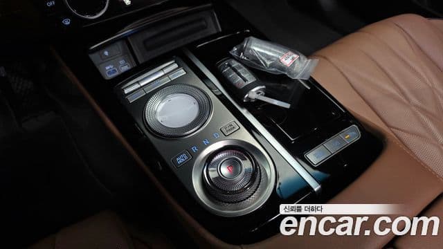 Genesis Electrified G80 2022 — фото 8 из 20