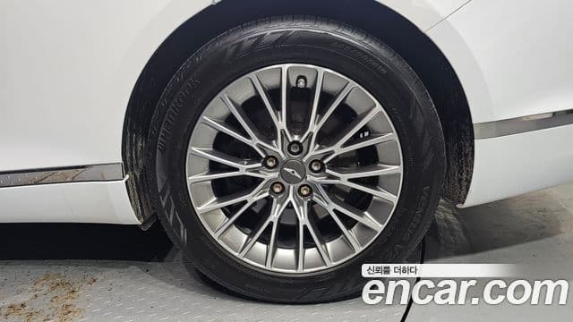 Genesis G80 2021 — Photo 20/31