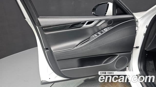 Genesis G80 2021 — Photo 14/31