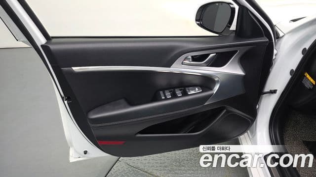 Genesis G70 2020 — Şəkil 12/31