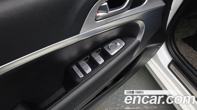 Genesis G70 2020 — Şəkil 24/31