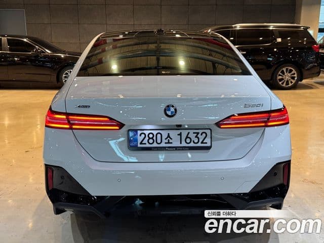 BMW 5 Series 2024 — Şəkil 3/16