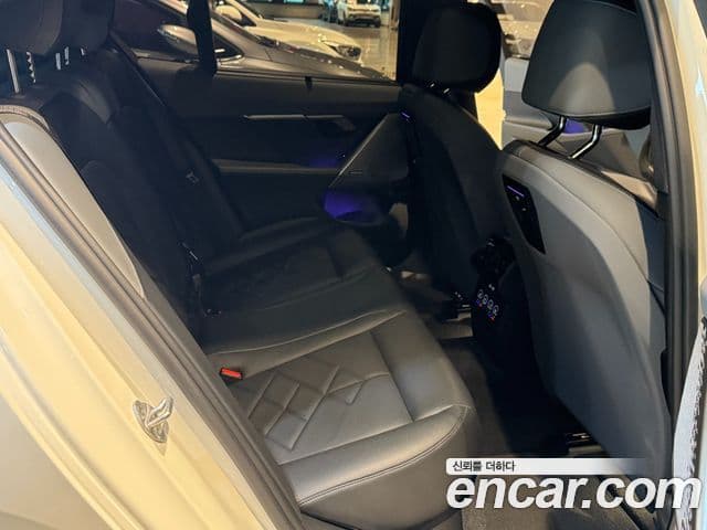 BMW 5 Series 2024 — Şəkil 8/16