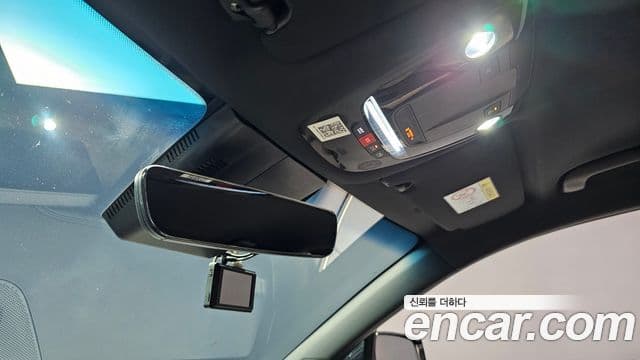 Kia K8 2021 — Şəkil 18/20