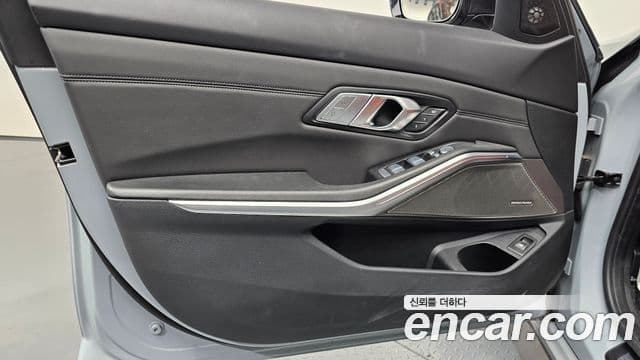 BMW M3 2025 — Photo 10/34