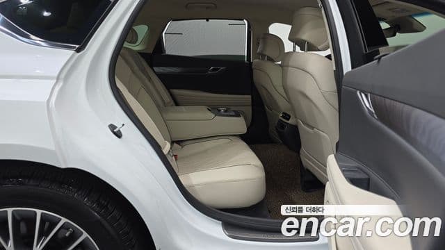 Genesis Electrified G80 2023 — Şəkil 11/20