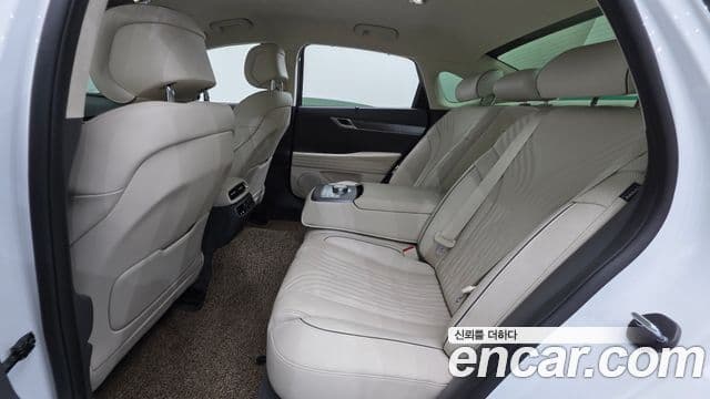 Genesis Electrified G80 2023 — Şəkil 12/20