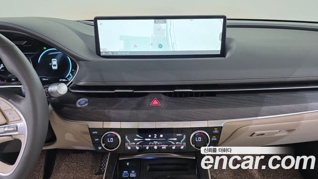 Genesis Electrified G80 2023 — Şəkil 13/20
