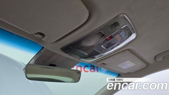 Genesis Electrified G80 2023 — Şəkil 17/20
