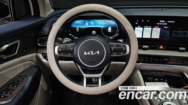 Kia Sportage 2023 — Фото 13/20