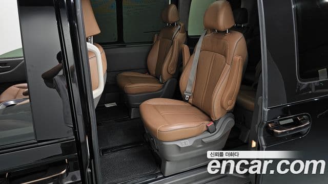 Hyundai Staria 2021 — Photo 31/36