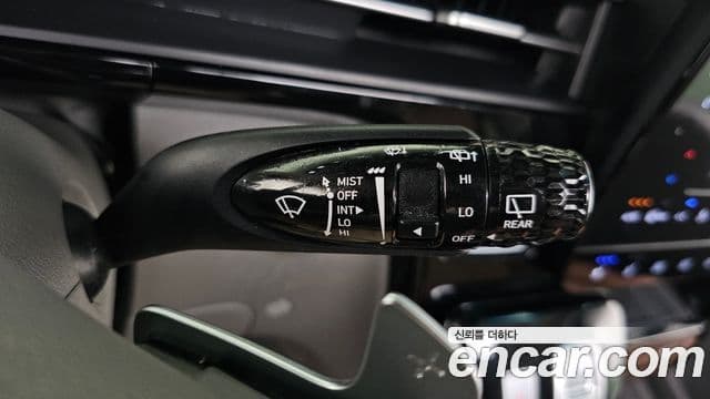 Hyundai Staria 2021 — Photo 14/36