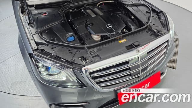 Mercedes-Benz S-Class 2018 — ფოტო 6/20