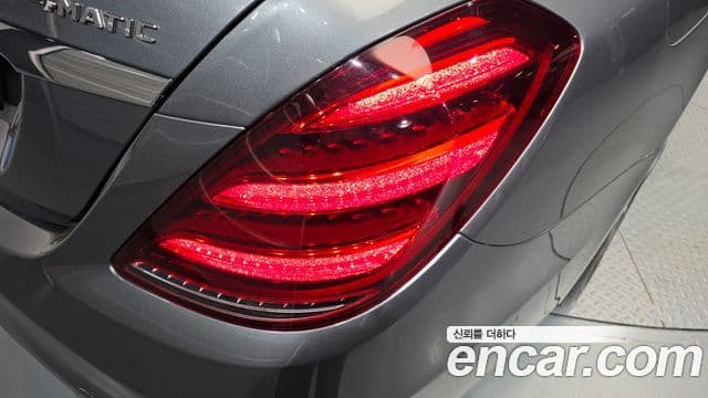 Mercedes-Benz S-Class 2018 — Photo 20/34