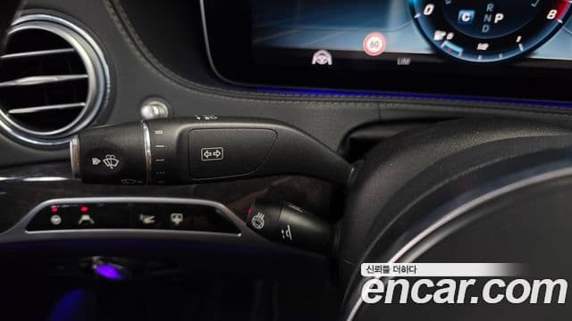 Mercedes-Benz S-Class 2018 — Photo 14/34