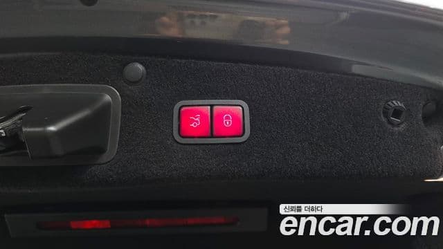Mercedes-Benz S-Class 2018 — Photo 32/34