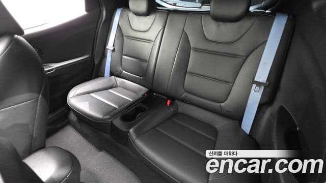 Hyundai Veloster 2021 — ფოტო 12/20