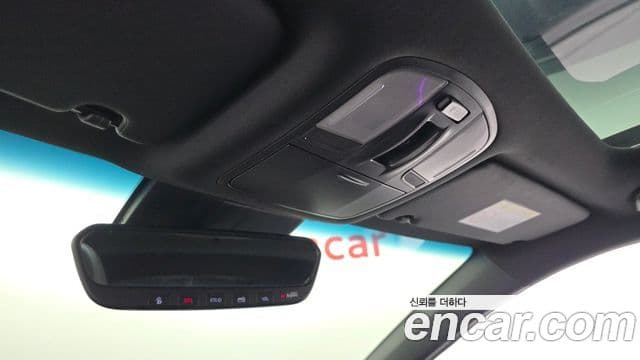 Hyundai Veloster 2021 — ფოტო 18/20