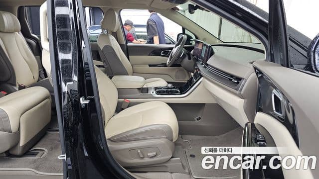 Kia Carnival 2023 — Şəkil 12/20