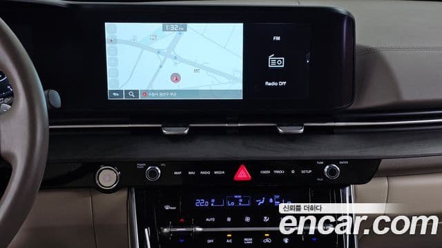 Kia Carnival 2023 — Şəkil 14/20