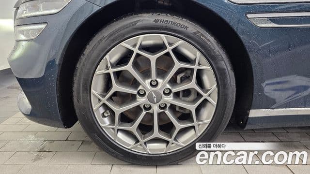Genesis Electrified G80 2020 — ფოტო 5/20