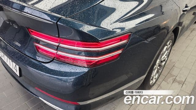 Genesis G80 2020 — Photo 17/36