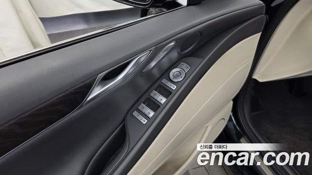 Genesis G80 2020 — Photo 27/36