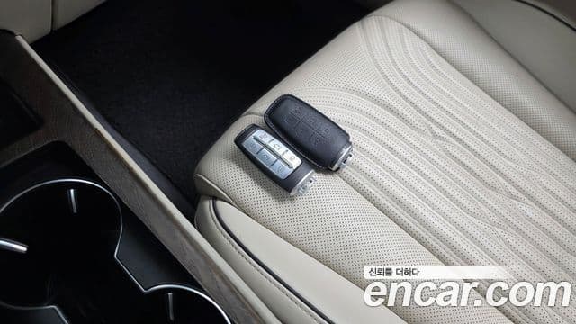 Genesis G80 2020 — Photo 24/36