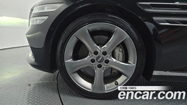 Genesis Electrified G80 2020 — ფოტო 4/20