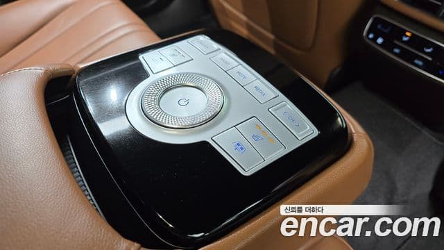 Genesis Electrified G80 2020 — ფოტო 17/20