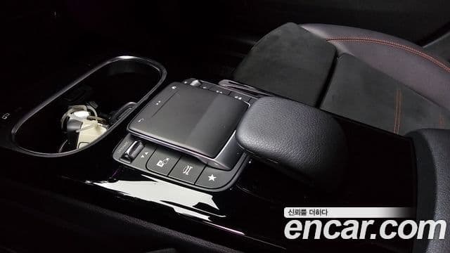 Mercedes-Benz CLA-Class 2021 — Фото 19/20