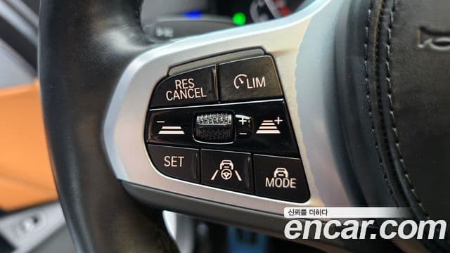 BMW 5 Series 2022 — ფოტო 16/20