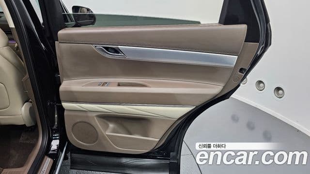 Genesis GV80 2023 — Şəkil 28/30
