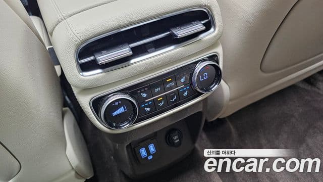Genesis GV80 2023 — Şəkil 25/30