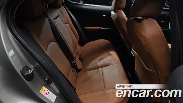 Lexus UX250h 2019 — Şəkil 11/20