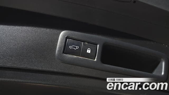 Lexus UX250h 2019 — Şəkil 20/20