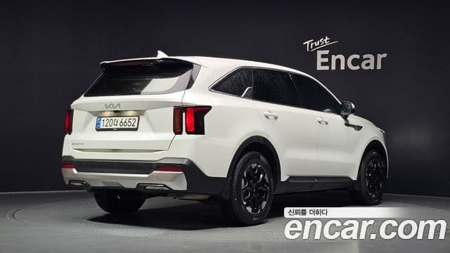 Kia Sorento 2023 — Şəkil 2/20