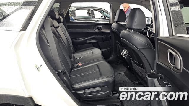 Kia Sorento 2023 — Şəkil 12/20